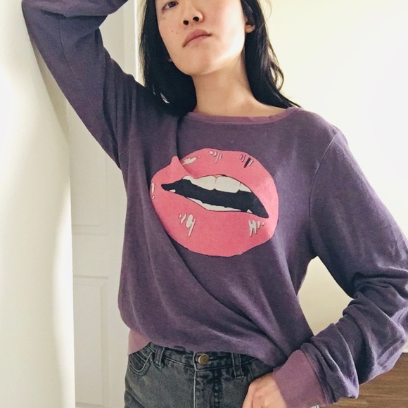 💜WILDFOX💜 Lips Sweater - Picture 5 of 7